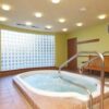 Quiet village 1 bedroom-walk to lifts! (TP254) - Image 19