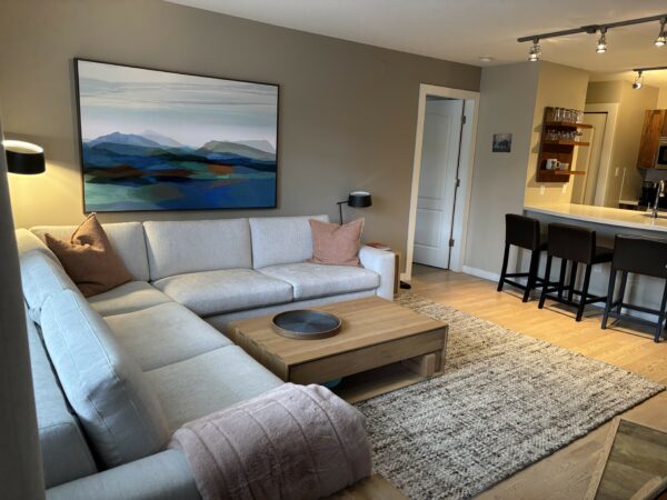 Peaceful 2 bedroom unit in Eagle Lodge (TP237)